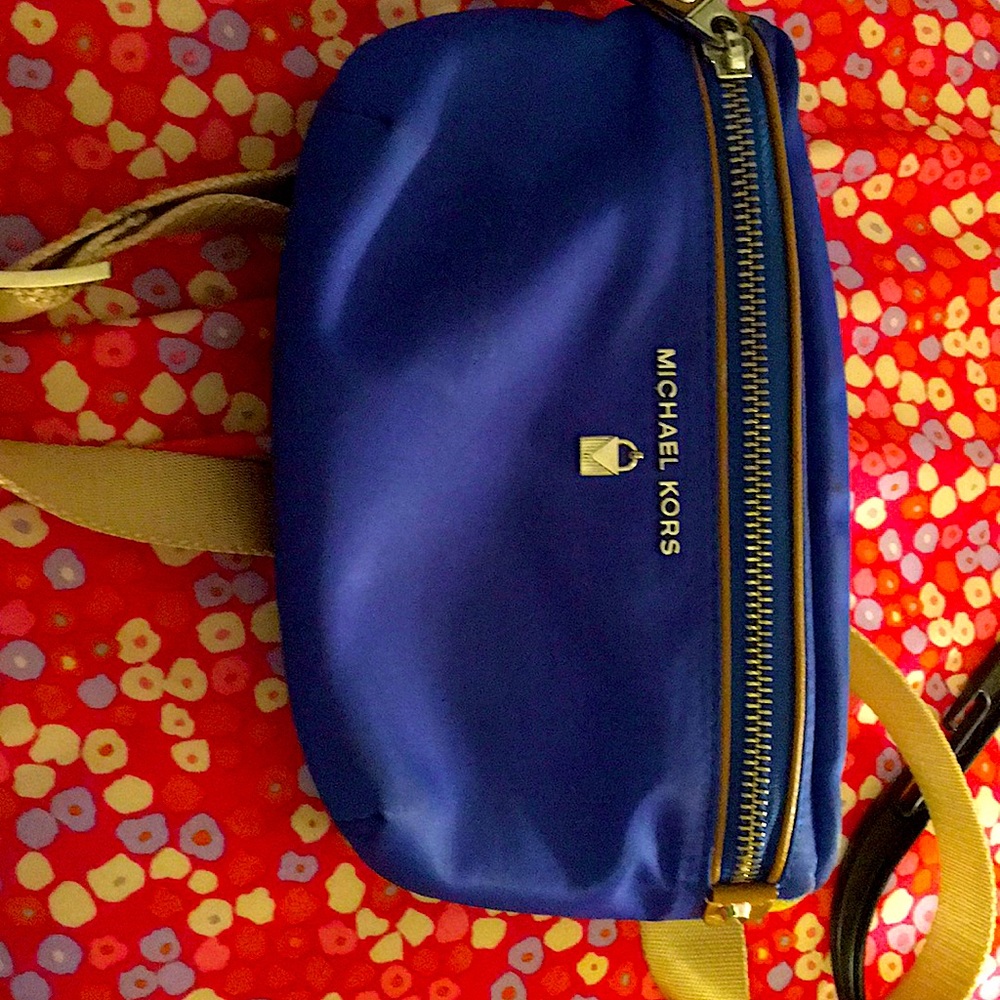 fannypack